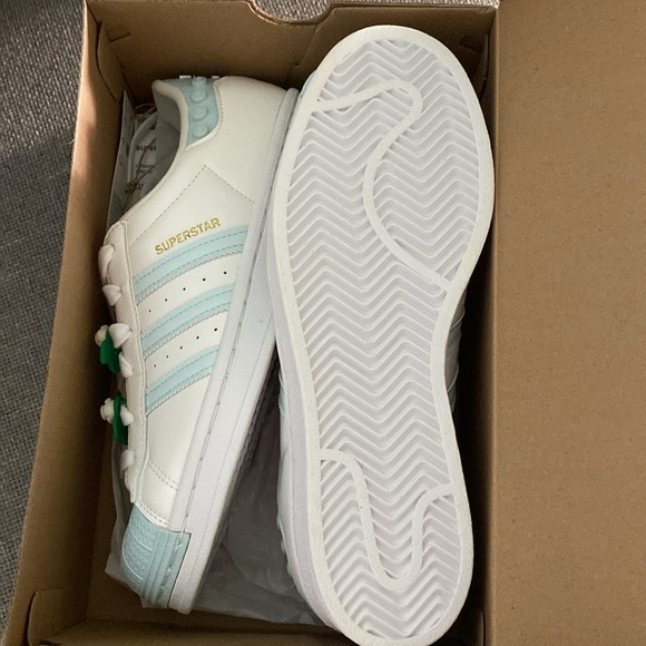 adidas LEGO x Superstar 'Clear White Ice Mint. Super cute & great Leather shoe - Picture 4 of 7